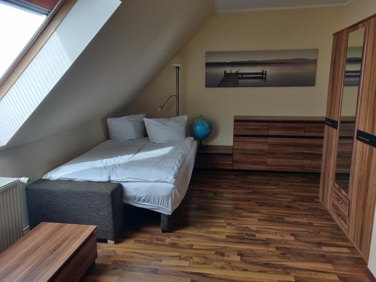 Modern Townhouse, Quiet And Close To The Centre. *